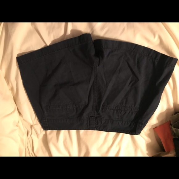 Too small - Picture 3 of 3